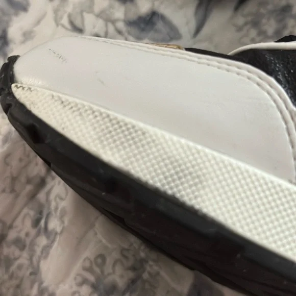 Michael Kors Black, White, with gold accent - Picture 5 of 5